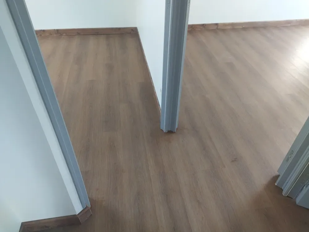 17 Menuisement - Pose de parquet flotant